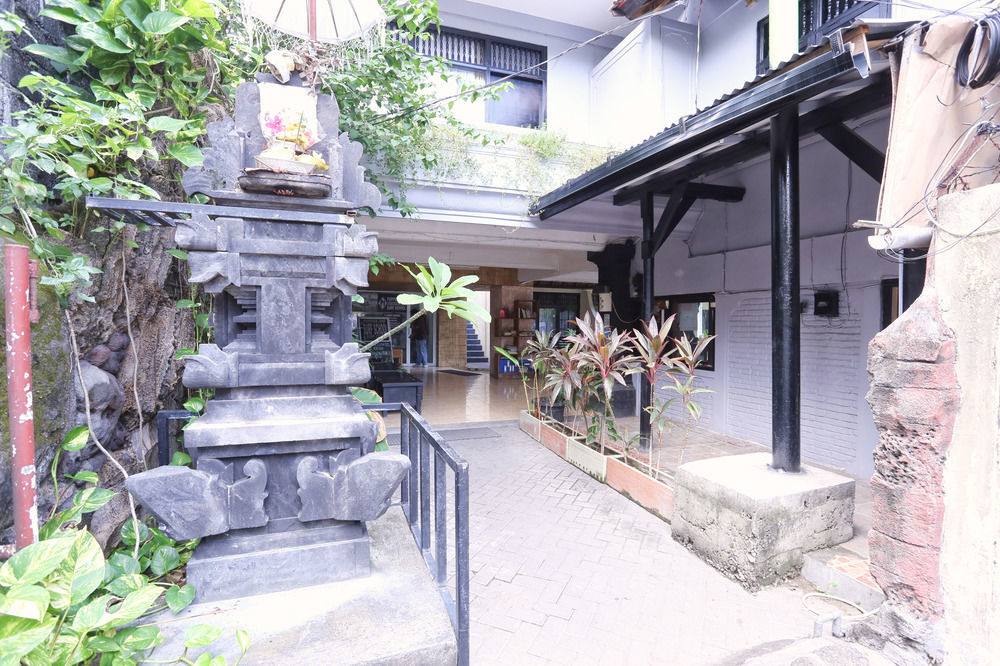 Kedin'S Inn Seminyak  Exterior photo