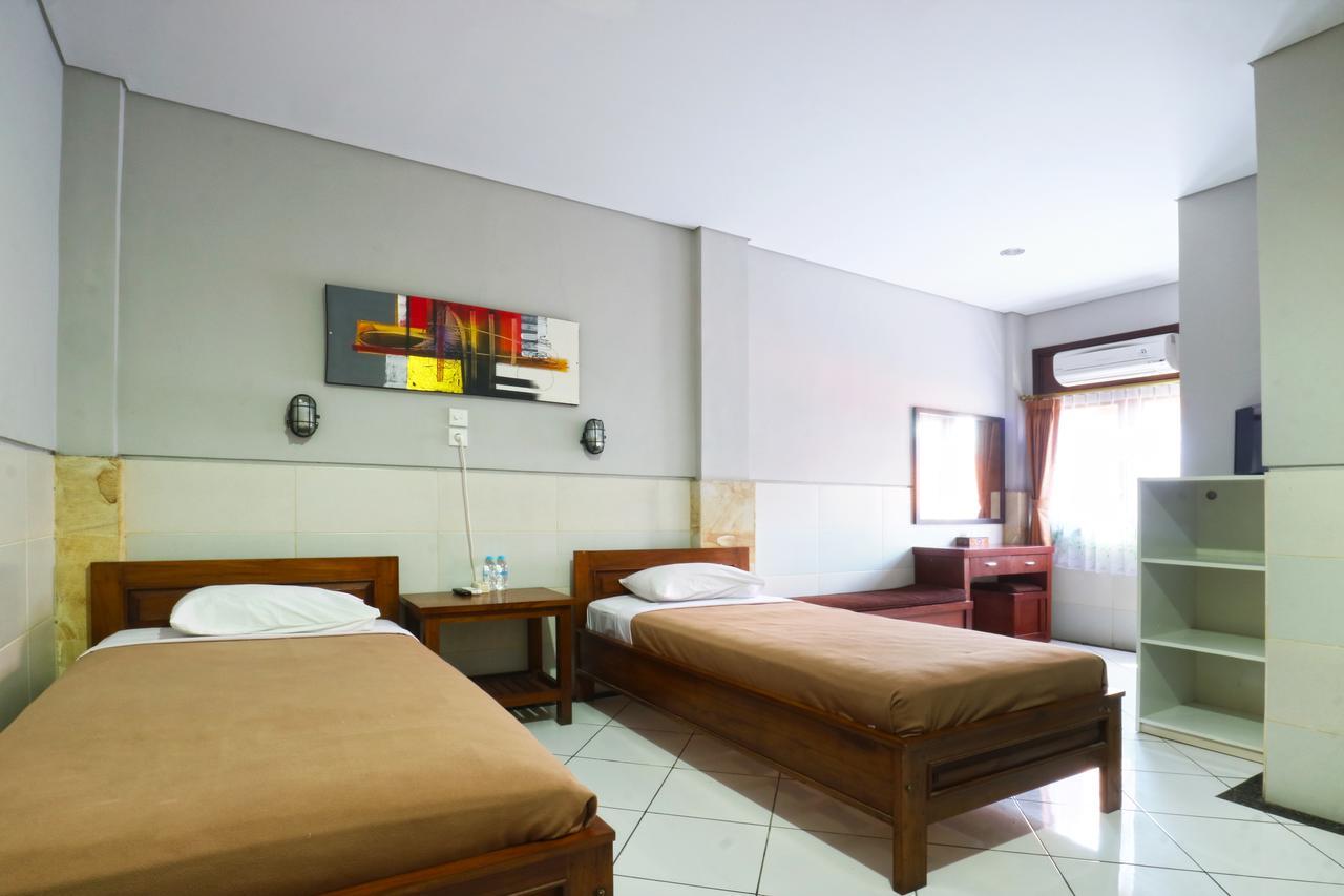 Kedin'S Inn Seminyak  Exterior photo